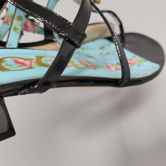 Gucci Black Sandals with Gold Bee Detail - Picture 7 of 8